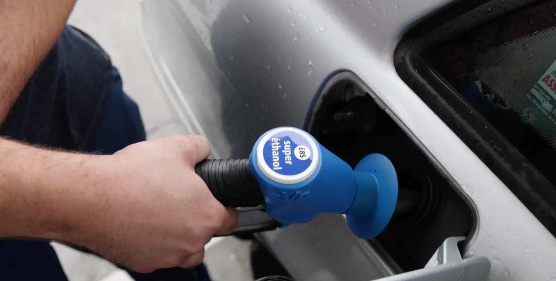 Superéthanol E85 : pourquoi l’ordinateur de bord sous-estime votre consommation